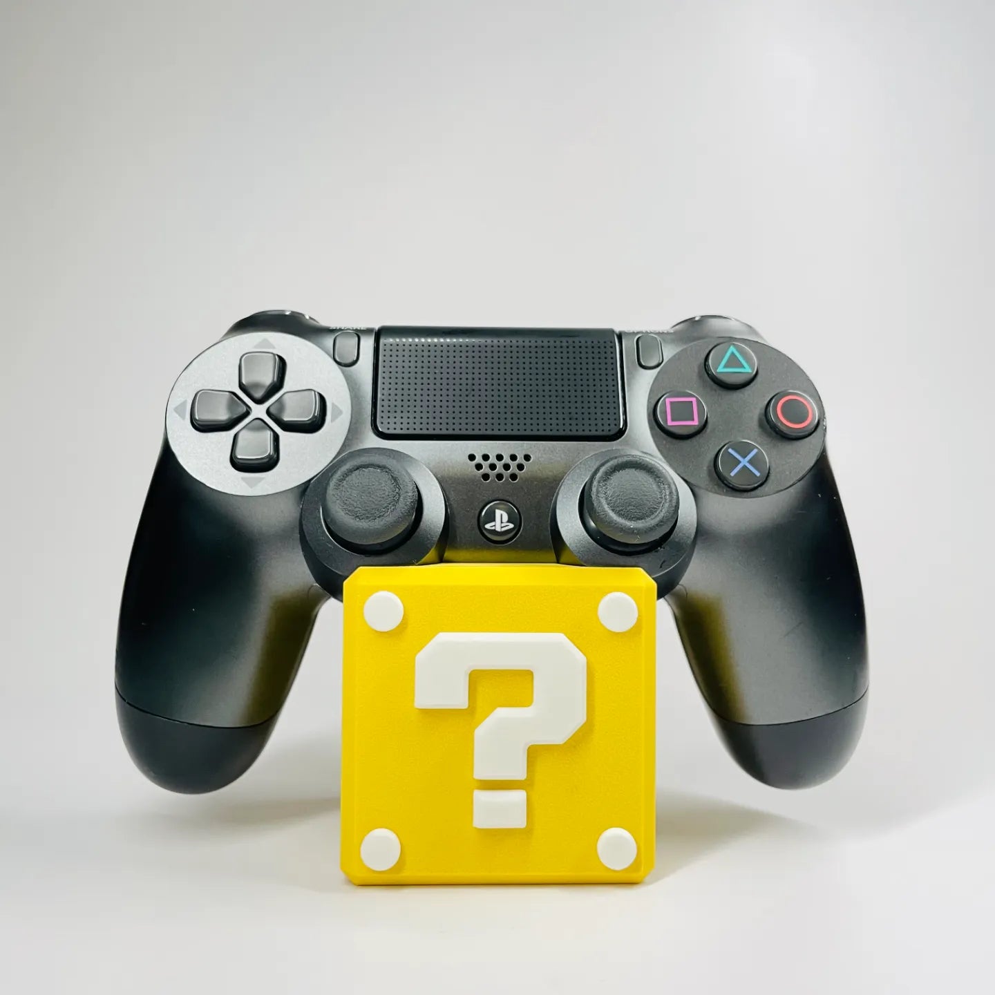 Super Mario Controller Holder - PS5/PS4