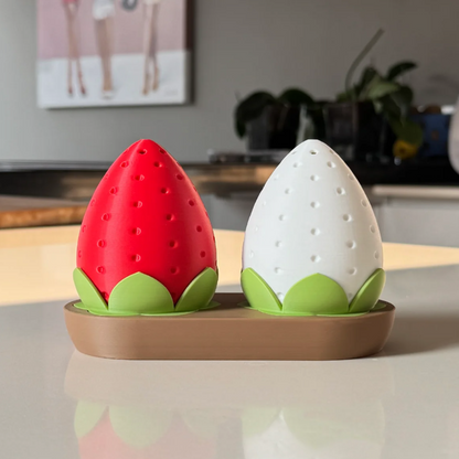 Saltberries – Salt & Pepper Shakers