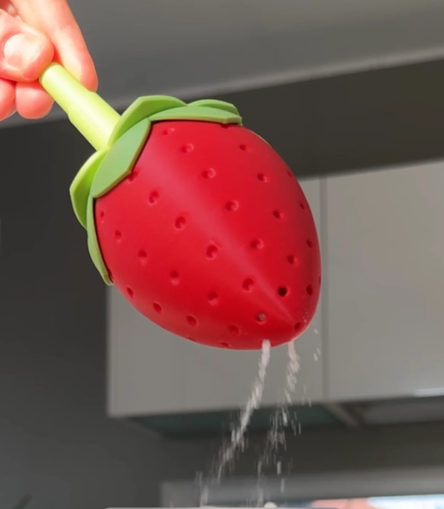 Saltberries – Salt & Pepper Shakers