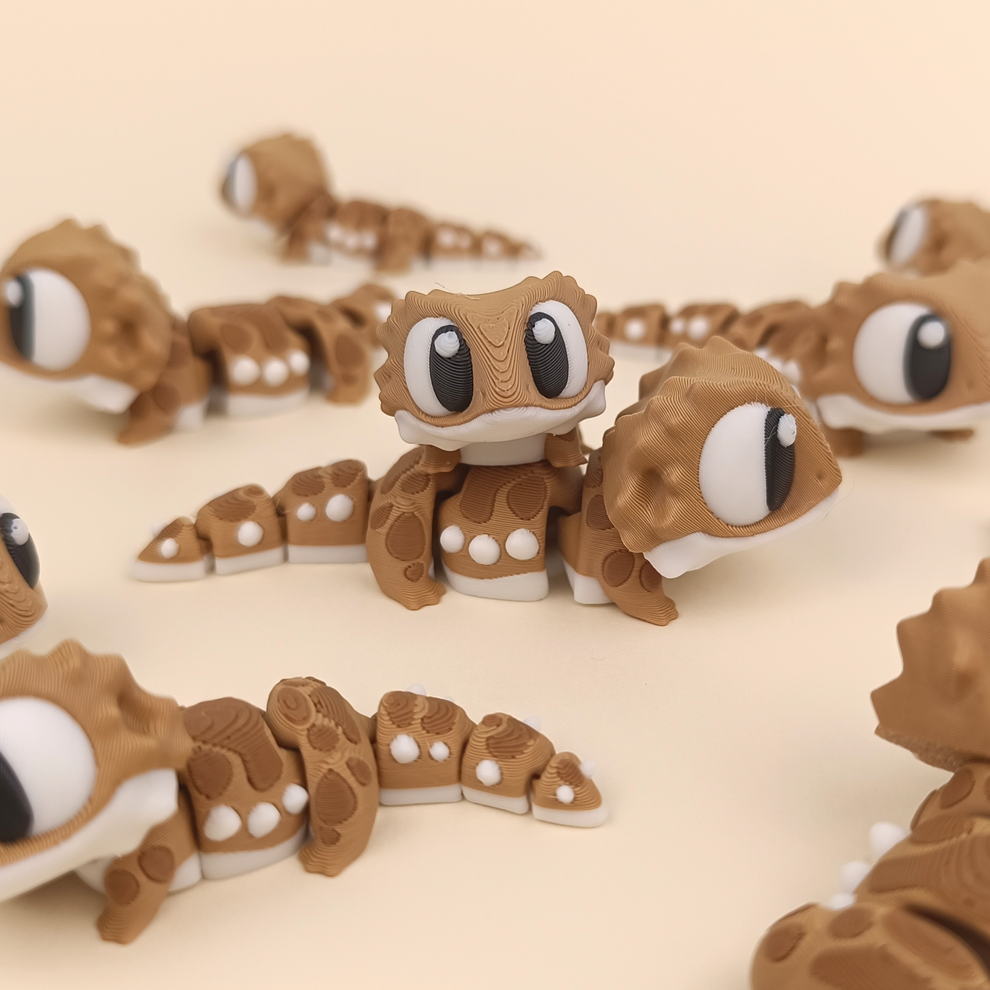 Flexi Bearded Dragon with Reptile Enclosure – A Mini Desert Habitat Come to Life 🦎🌵